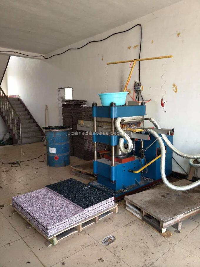 50 Ton Rubber Paver Tile Making Machine For Playground Floor 2